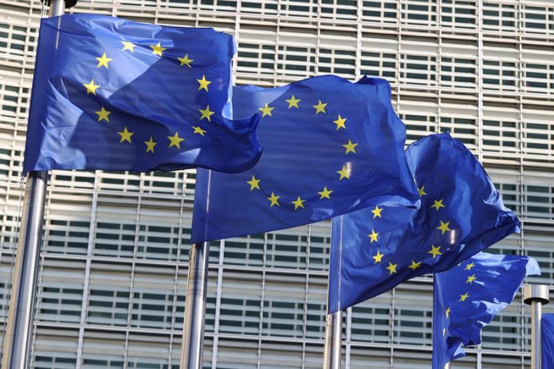 US presses Europe on rules for big tech companies