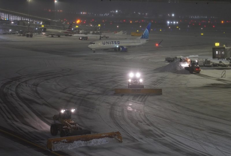 New York City mayor issues travel ban amid storm