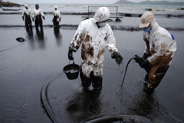 Large-scale oil spills reported at U.S. military bases in S. Korea