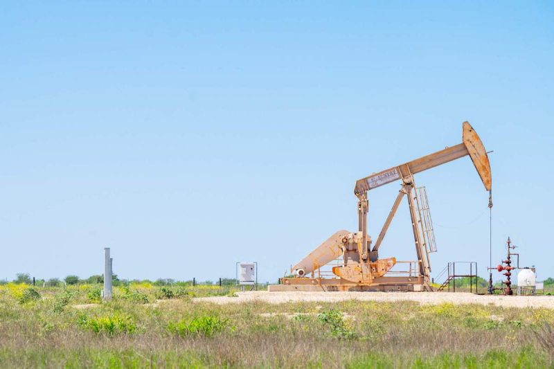 Oil price hits highest since 2022 after report Trump to be briefed on new Iran options