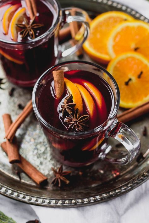 Recipe: The Perfect Traditional Mulled Wine Using Only 7 Ingredients