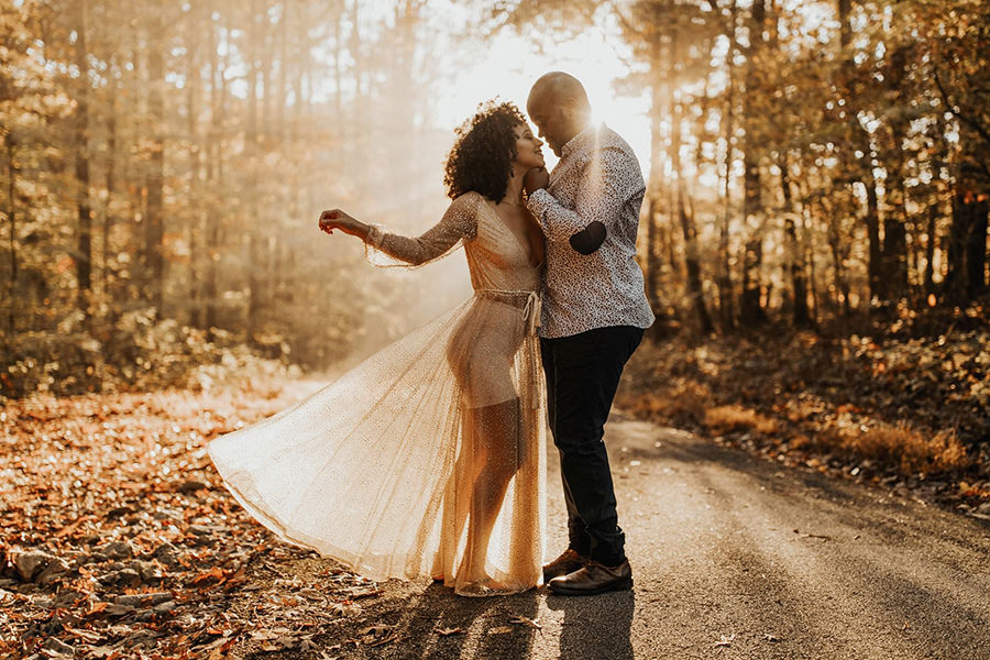13 moments to tell your spouse “I LOVE YOU”