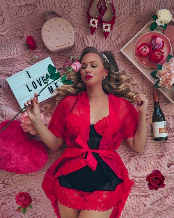 A Single Girl’s Guide to a Fulfilling Solo Valentine’s Day
