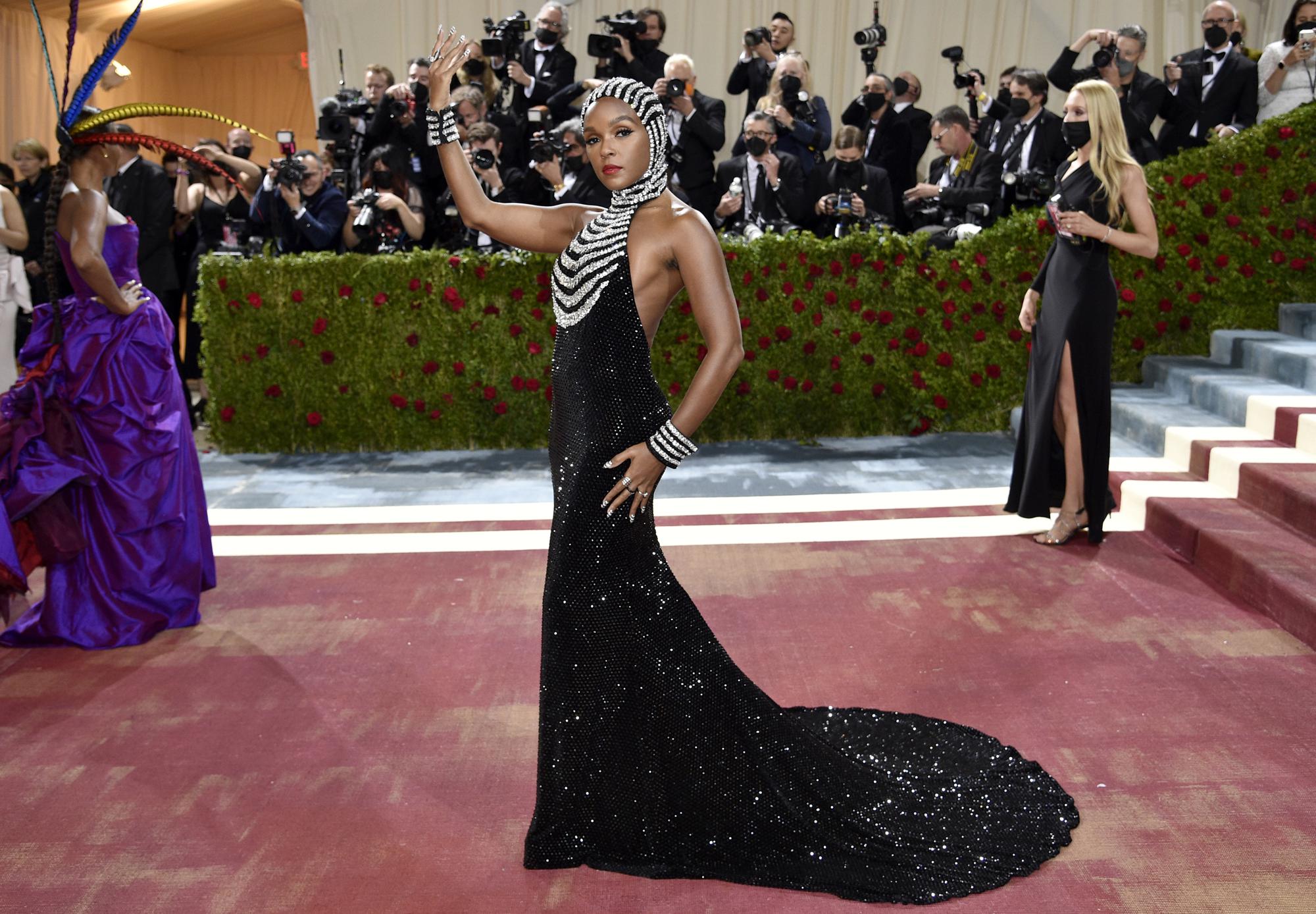 15 must see looks from the biggest night in Fashion: #MetGala￼ 2022