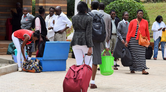 Brisk business for book & uniform shops ahead schools’ opening