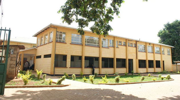 2 siblings accused of theft shot outside a courtroom in Gatundu