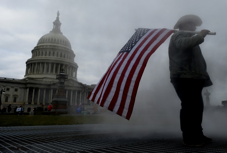 Bomb threats cause evacuations at multiple US statehouses