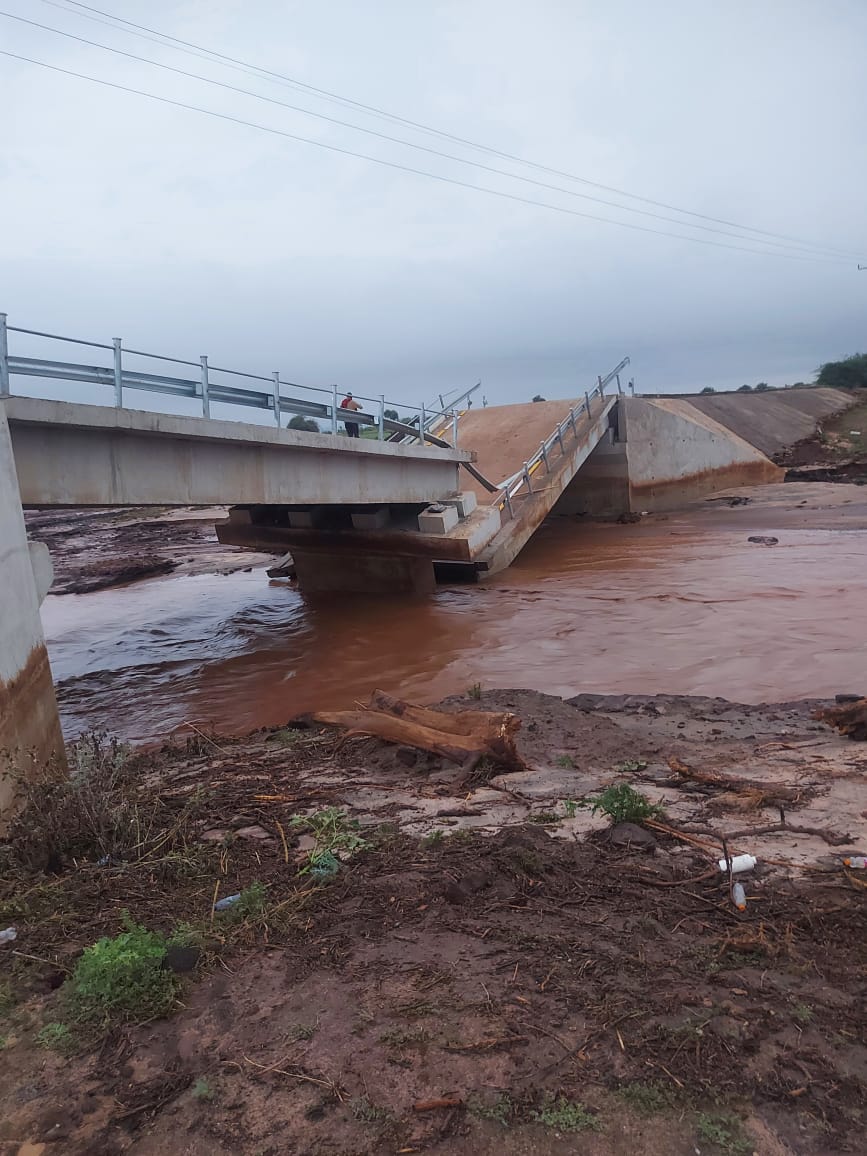 Sh100 million Kajiado bridge collapses days after being commissioned