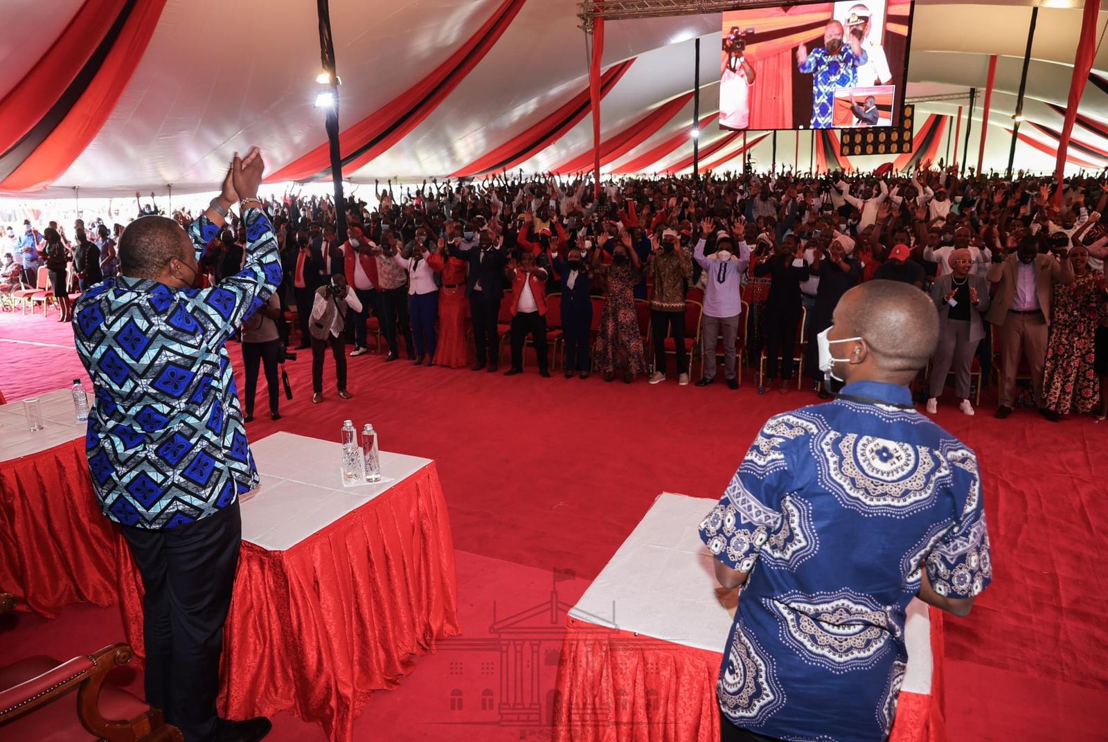 Uhuru rallies Kenyan youths to support Raila during State House meeting