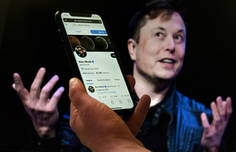 Twitter to charge government and commercial users more, but free for casuals