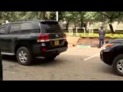 (VIDEO) Drama as Raila’s bodyguard roughed up by fellow policemen in Nyayo stadium