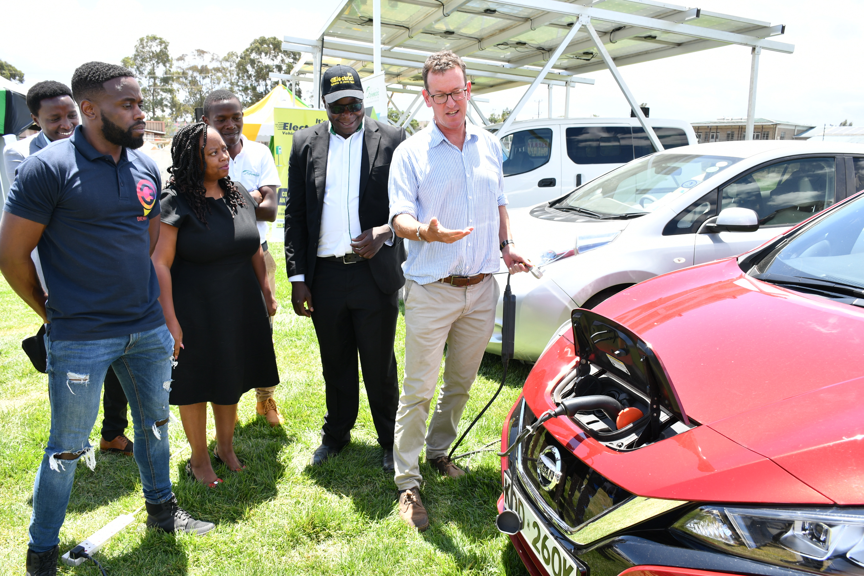 Stakeholders call for use of electric vehicles following fuel crisis