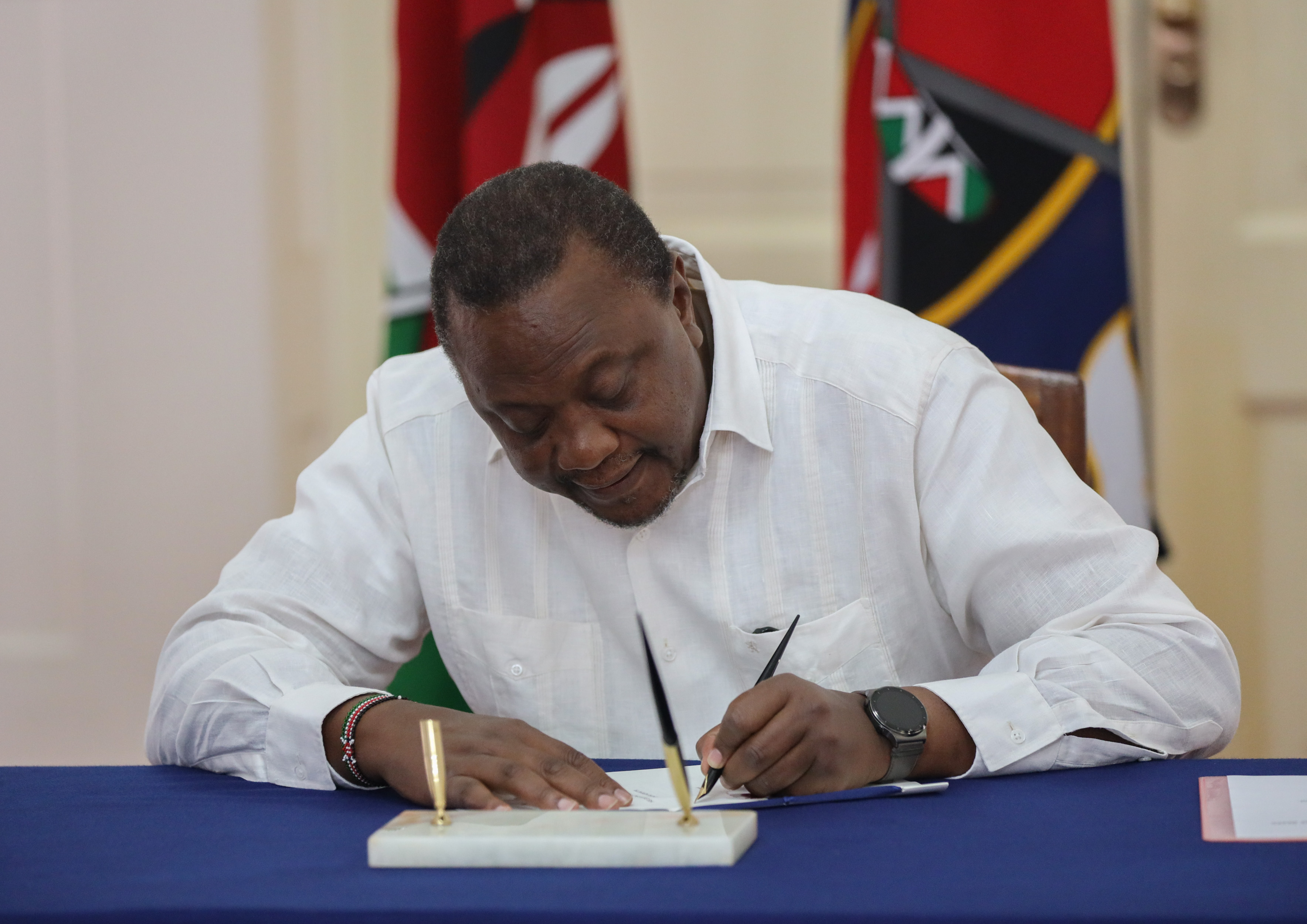 Former President Kenyatta in Kinshasa for talks with Tshisekedi on DRC insecurity