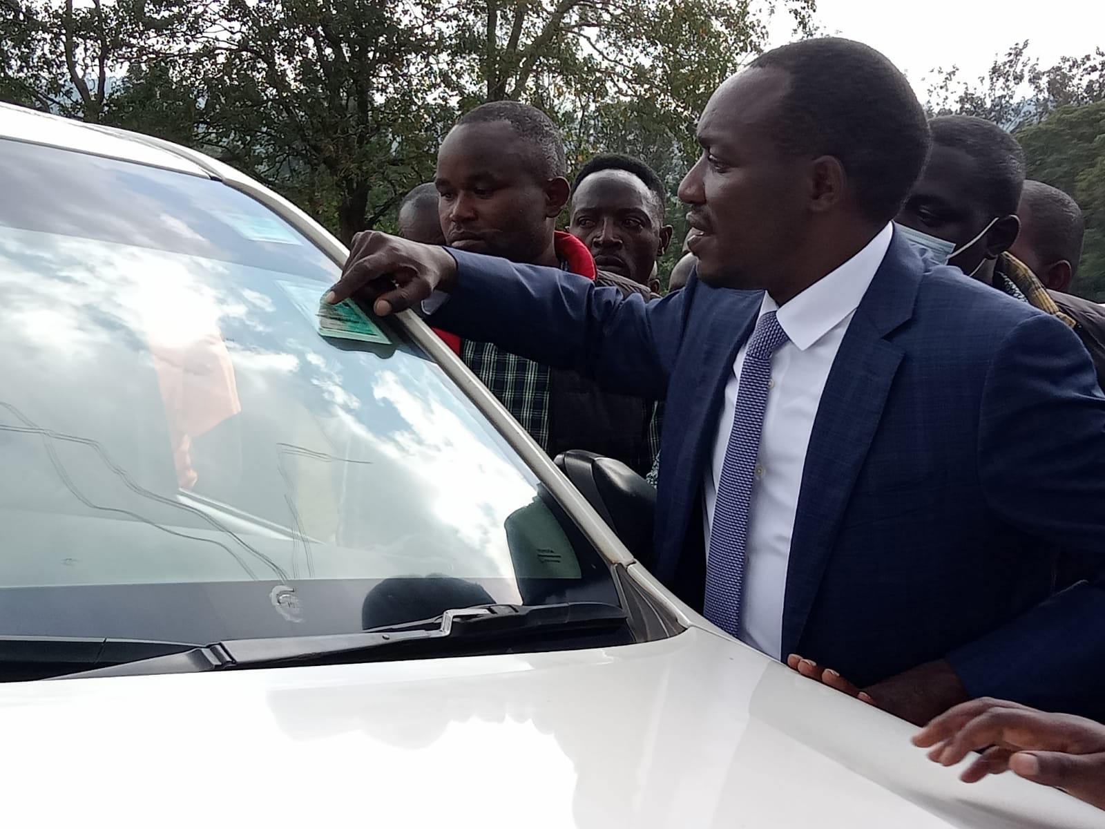 Governor Arati warns against drunken driving in county