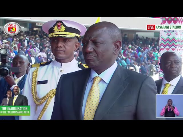 Uhuru hands over Instruments of Power to President Ruto (VIDEO)