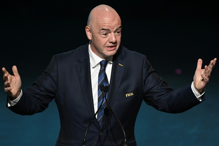 Infantino sorry for errors but stays Fifa President