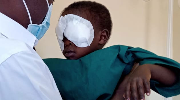 Sagini, boy whose eyes were cruelly gouged out, encountered a man with a rod and torch