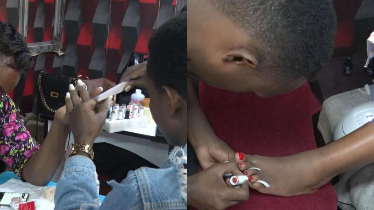 <strong>What really attracts women to male beauticians?</strong>