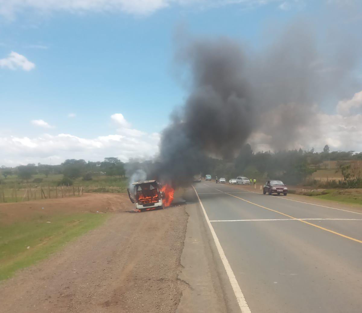 12 passengers escape death as matatu bursts into flames at <strong>Narok- Maai Mahiu highway</strong>