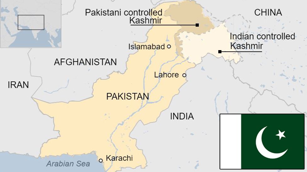 Suicide bomber kills at least 14 in Pakistan