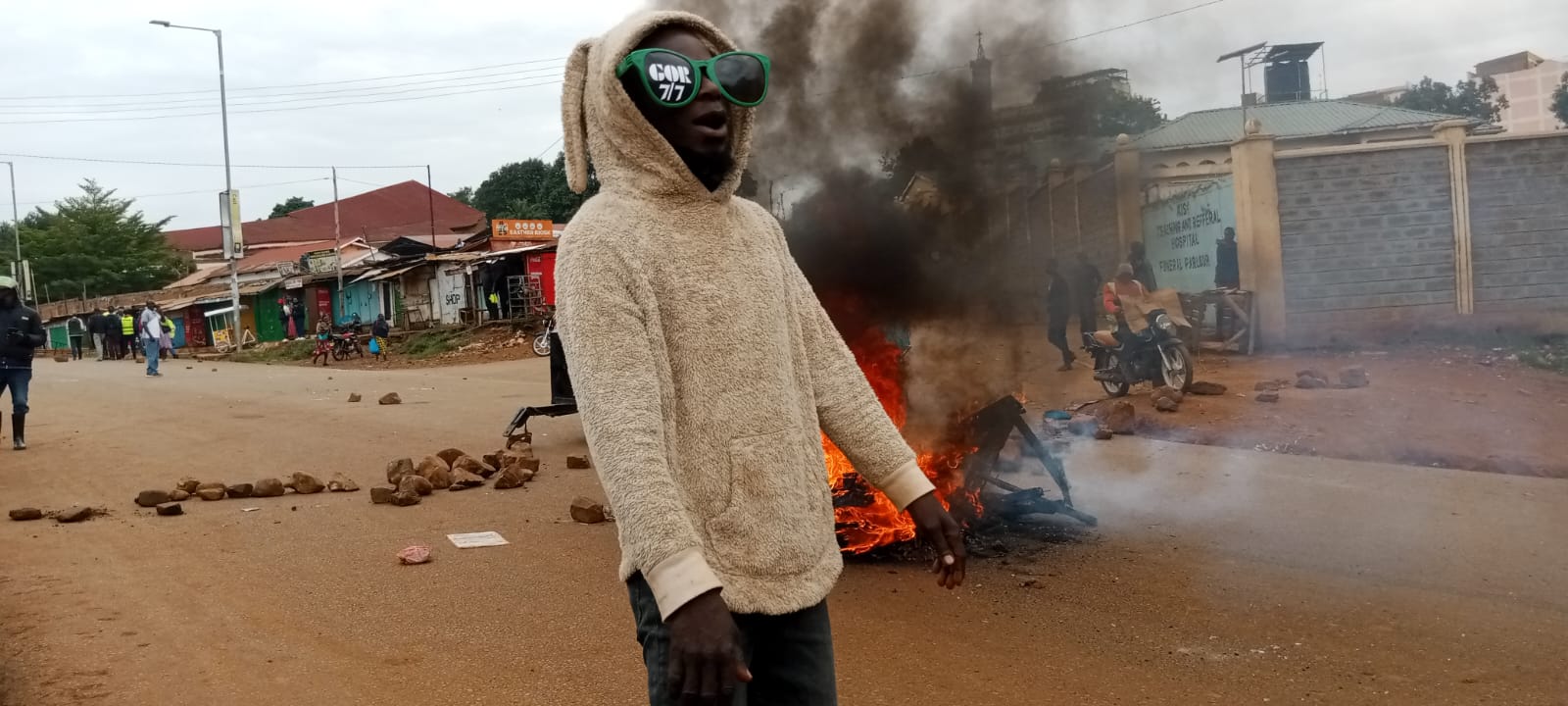 PHOTOS: Bonfires in Kisii town as University students lead Saba Saba Protests