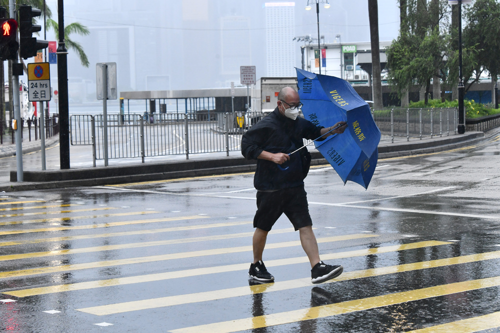 China maintains yellow alert for Typhoon Koinu