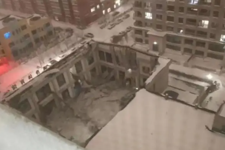 Gymnasium collapse kills 3 in Northeast China – China Daily