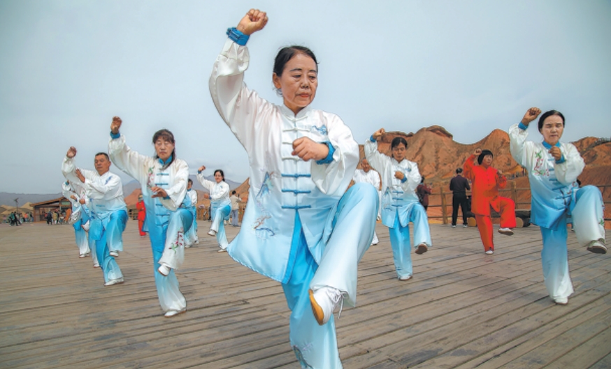 Shanghai study finds long-term tai chi helps Parkinson’s patients – China Daily