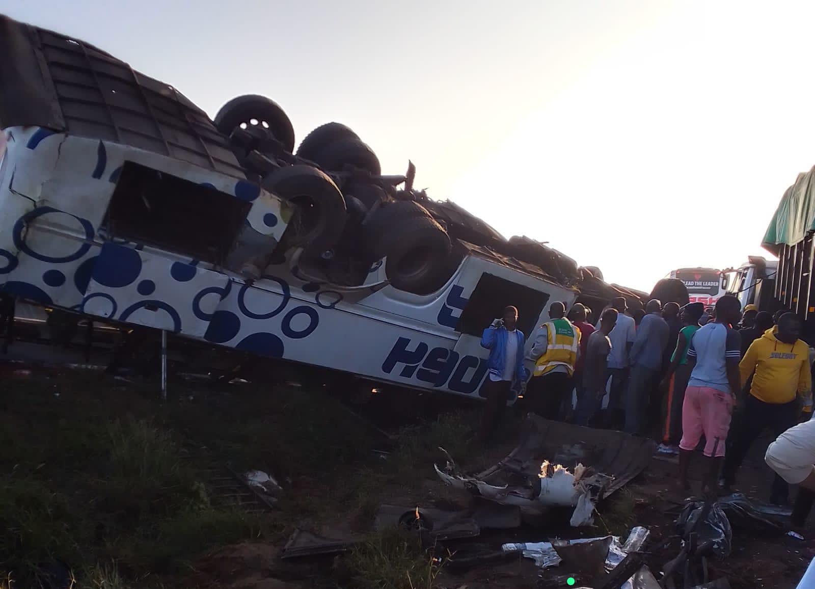 2 people killed in dawn accident along the Mombasa- Nairobi Highway