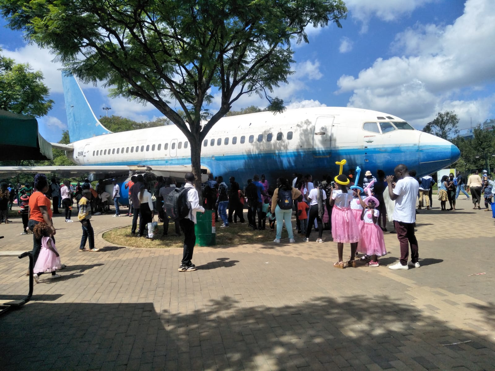 Kenyans hold festivities at the newly refurbished Uhuru Park