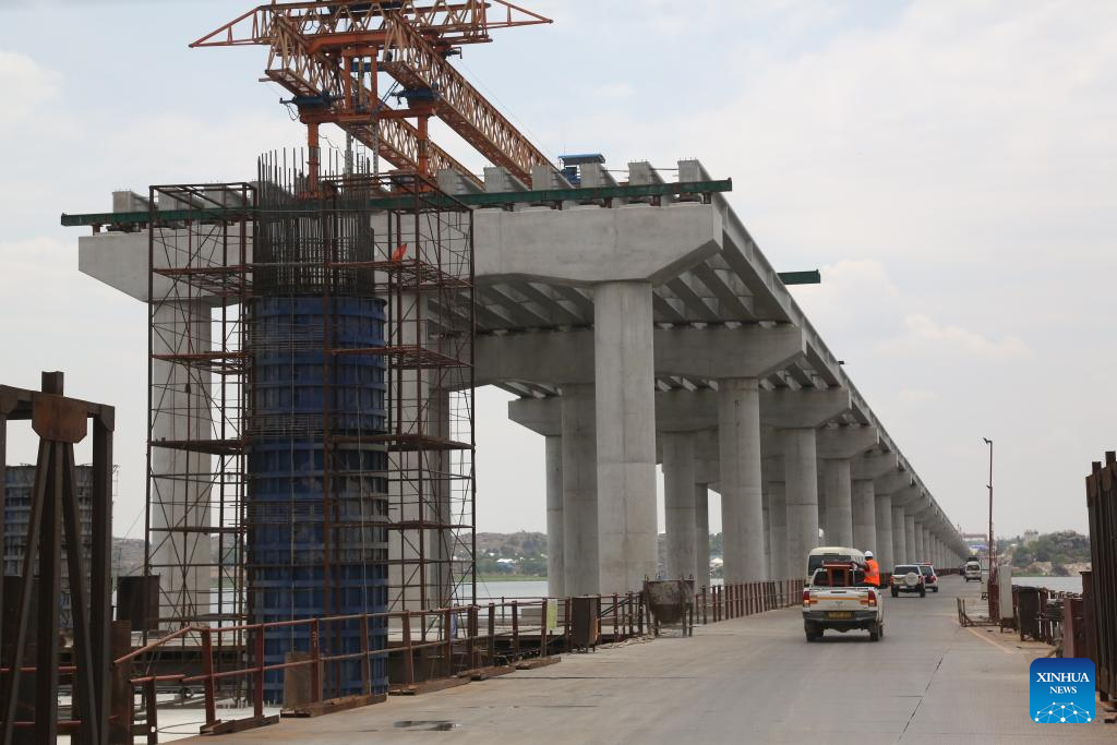Tanzanian PM flags off third electric SGR trial runs covering 541 km