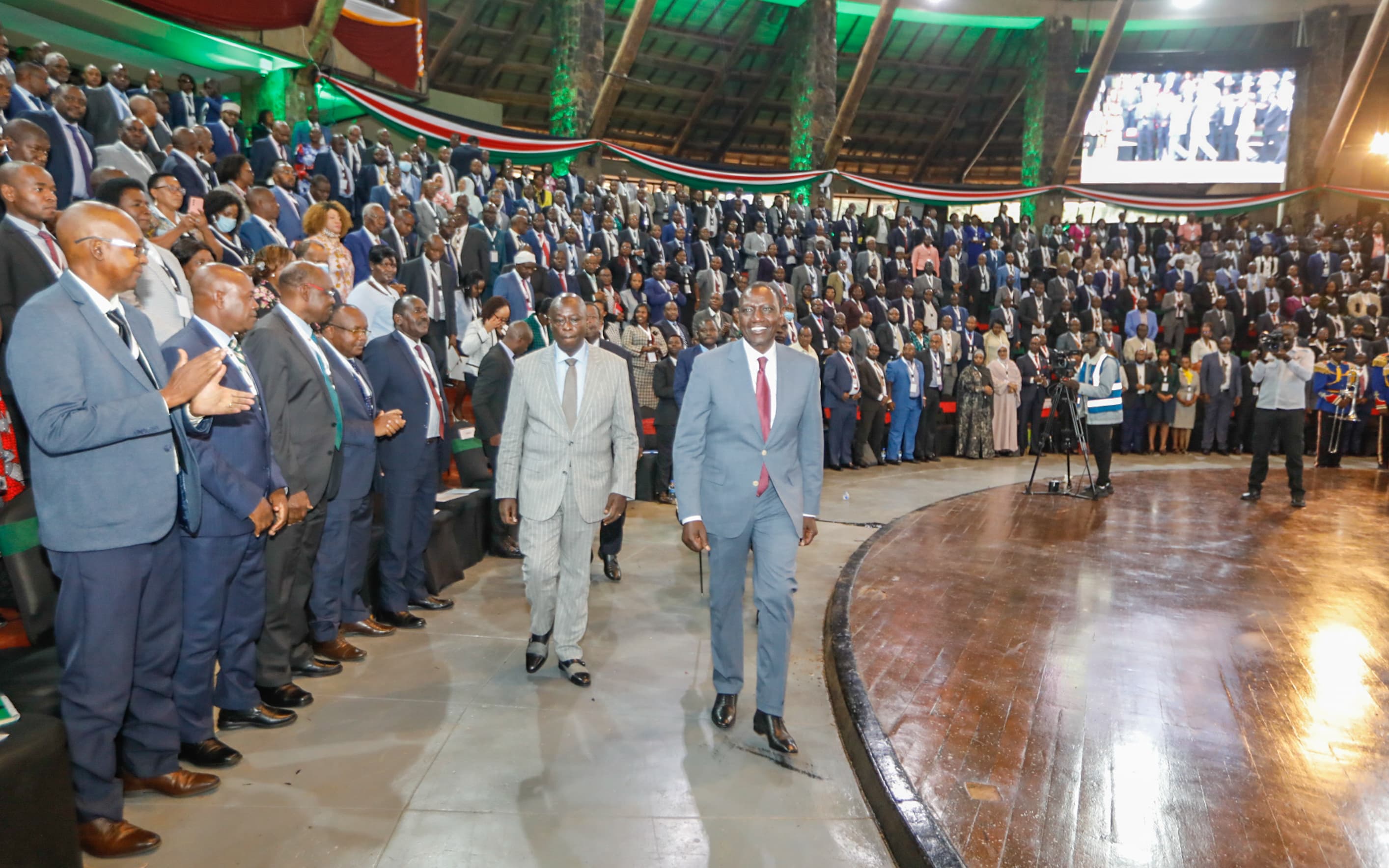 Ruto tells 2,100 civil servants with fraudulent certificates to refund public funds
