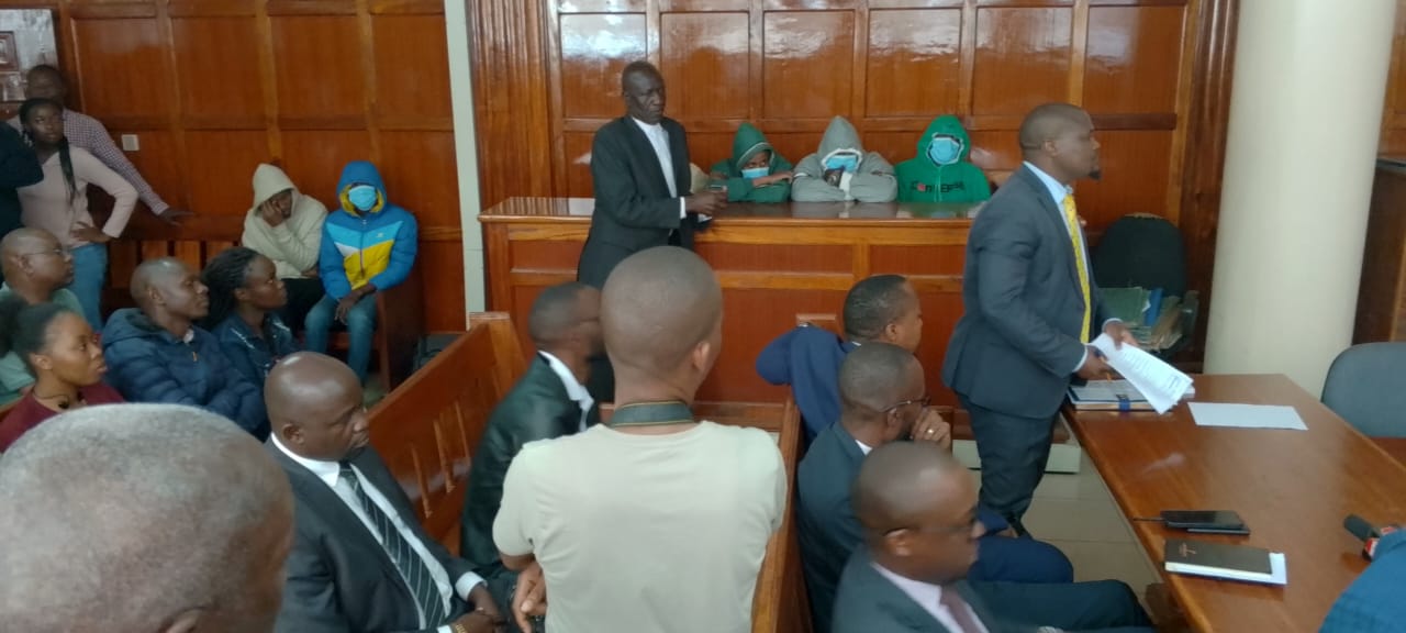 4 Police Officers, 2 civilians to be detained for 4 days to allow probe into theft of Sh2mn
