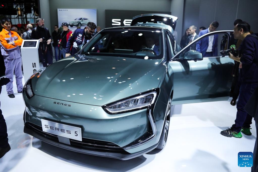 China’s EV Industry a Global Leader Despite Tariff Wars by the West