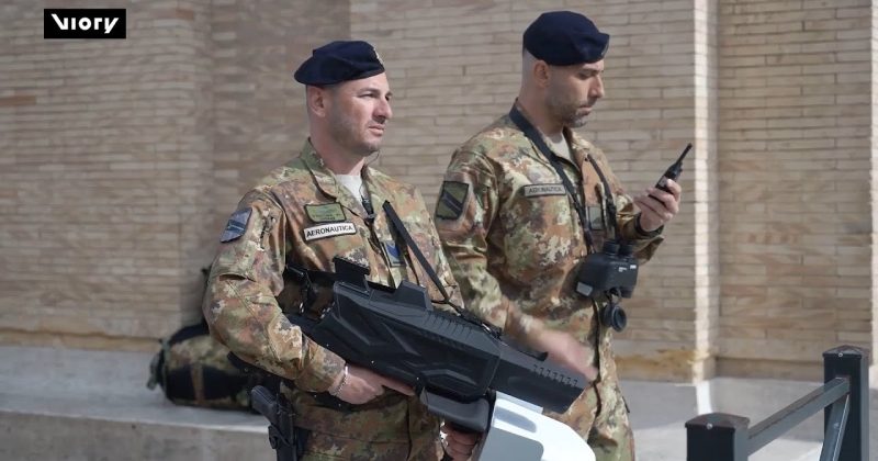 (WATCH) UAVs not welcome – Soldiers carry anti-drone guns amid heightened security ahead of Pope Francis’ funeral