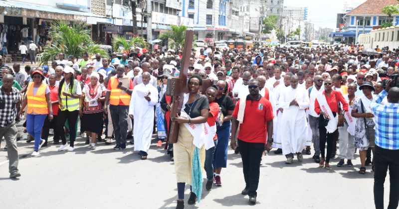 Archbishop Kivuva urges political tolerace to avert violence
