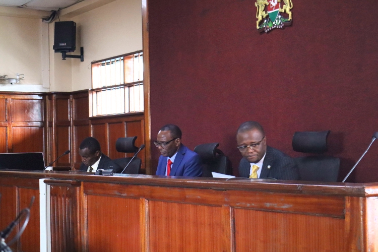 3-judge bench directs petitioners in case to remove Supreme Court judges to serve respondents