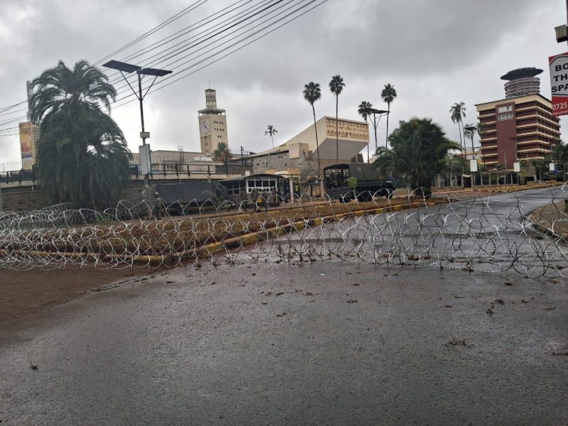 Court bars IG Kanja from putting up roadblocks in Nairobi CBD during protests