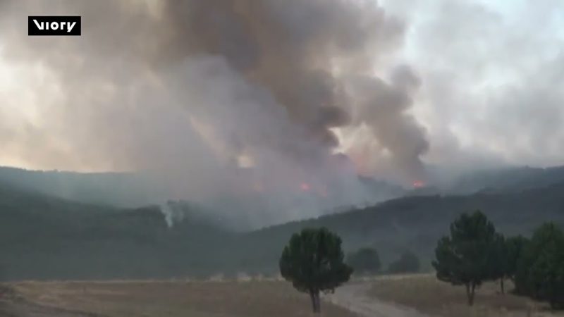(WATCH) Raging inferno – At least 10 dead, including firefighters, as flames engulf Turkey’s Eskisehir