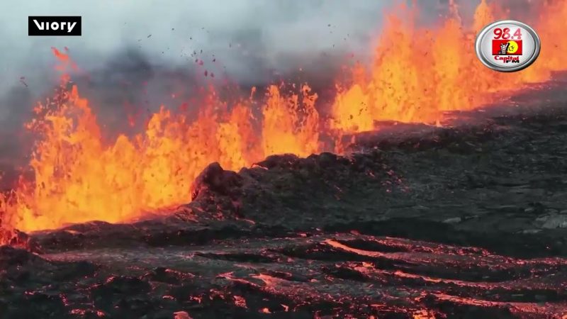 (WATCH) Residents and tourists forced to flee after lava breaches barriers in Iceland
