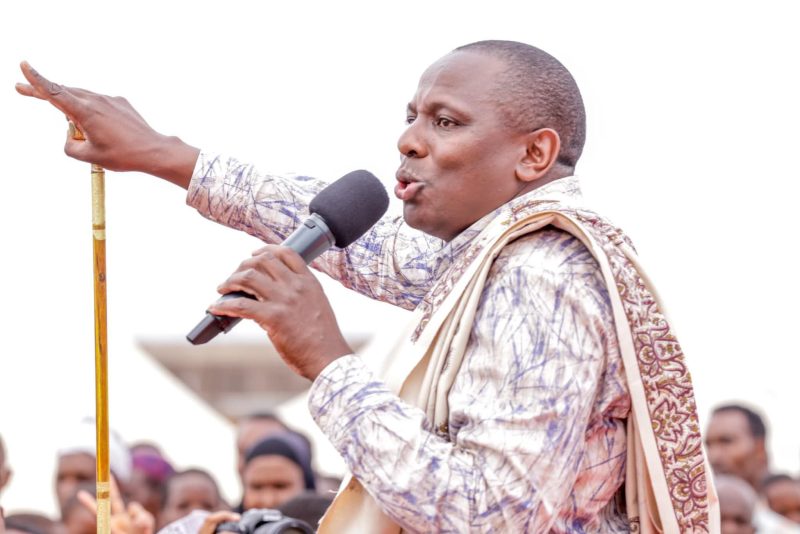 Ichung’wah takes aim at ‘sponyo’ politics after Uhuru’s joke
