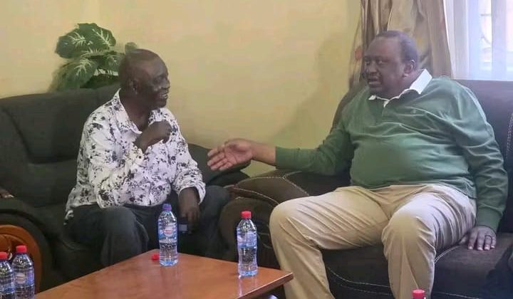 Uhuru visits Raila’s gravesite a day after his burial