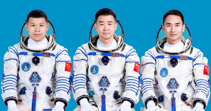 Space debris delays return of Shenzhou XX astronauts