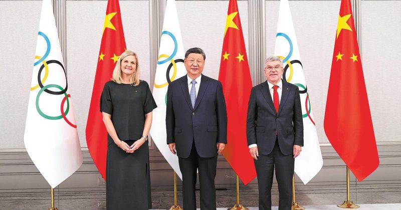 Xi meets IOC chief and its honorary president