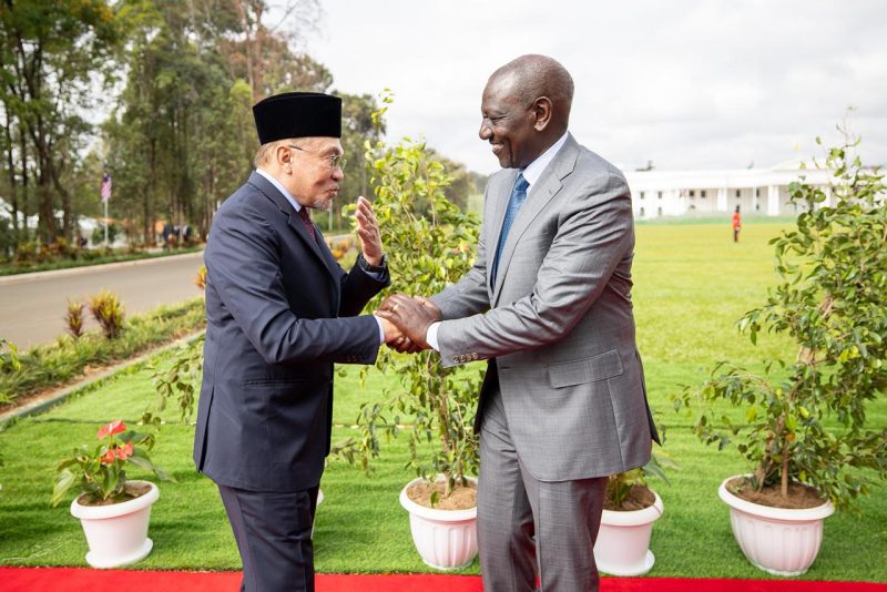 Ruto seeks Malaysian Firms to Bid for Road Expansion Projects