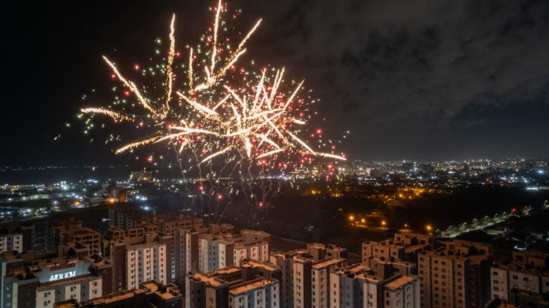 Kenya’s ‘Singapore Dream’ Takes Shape as Ruto Hands Over 4,500 Affordable Homes in Mukuru