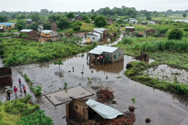 9 killed after floodwater sweeps away vehicle in southern Zimbabwe
