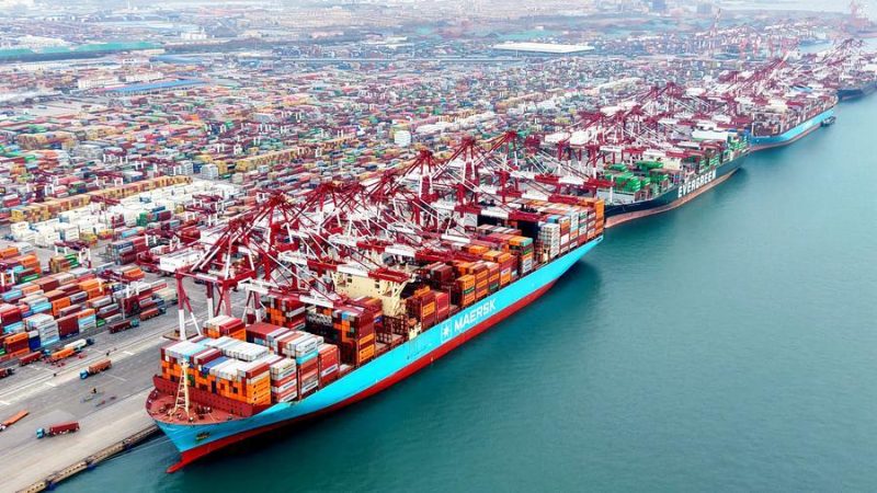 China economic growth falls sharply, missing target