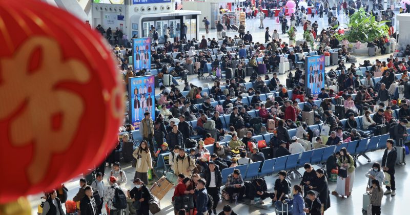Over 140m train tickets sold for Spring Festival travel rush