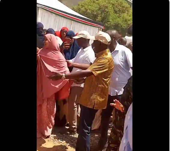 Muslim woman rejects Ruto’s hug in Mandera